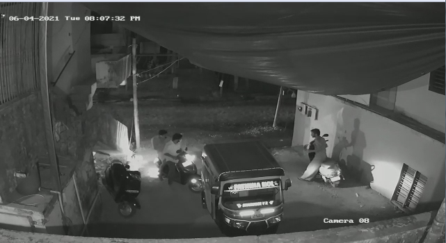 പാനൂർ കൊലപാതകത്തിന് മുമ്പ് 100 മീറ്റര്‍ അകലെ പ്രതികൾ ഒരുമിച്ചു കൂടി: സിസിടിവി ദൃശ്യങ്ങൾ മീഡിയവണിന്