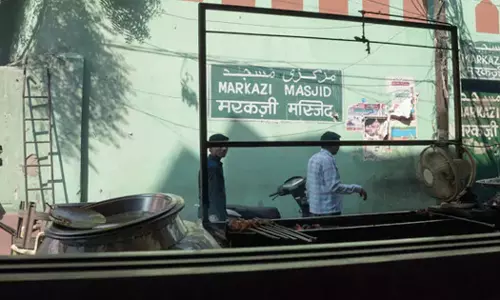 നിസാമുദ്ദീൻ മർകസിലെ പള്ളി തുറക്കാനാകില്ല; മലക്കംമറിഞ്ഞ് കേന്ദ്രസർക്കാർ നിസാമുദ്ദീൻ മർകസിലെ പള്ളി തുറക്കാനാകില്ല; മലക്കംമറിഞ്ഞ് കേന്ദ്രസർക്കാർ