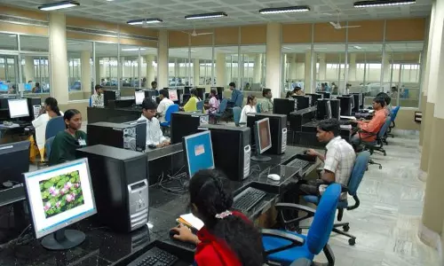 നീറ്റ്-പി.ജി പരീക്ഷകള് നീട്ടിവച്ചു നീറ്റ്-പി.ജി പരീക്ഷകള് നീട്ടിവച്ചു