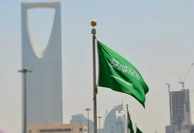 നുഴഞ്ഞു കയറ്റക്കാരെ സഹായിക്കുന്നവര്ക്കുള്ള ശിക്ഷ കടുപ്പിച്ച് സൗദി നുഴഞ്ഞു കയറ്റക്കാരെ സഹായിക്കുന്നവര്ക്കുള്ള ശിക്ഷ കടുപ്പിച്ച് സൗദി