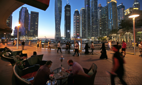 ഇളവുകളുമായി വിവിധ എമിറേറ്റുകൾ; പ്രവാസികള്‍ക്കും ഉപകരിക്കും