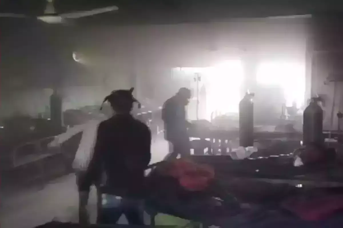 ഛത്തീസ്ഗഡില് കോവിഡ് ആശുപത്രിക്ക് തീ പിടിച്ചു; 5 മരണം ഛത്തീസ്ഗഡില് കോവിഡ് ആശുപത്രിക്ക് തീ പിടിച്ചു; 5 മരണം