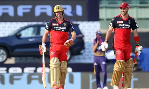 തകര്‍ത്തടിച്ച് ഡിവില്ലിയേഴ്സ്, ഒപ്പം മാക്സ്‍വെല്ലും; ബാംഗ്ലൂരിന് കൂറ്റന്‍ സ്കോര്‍