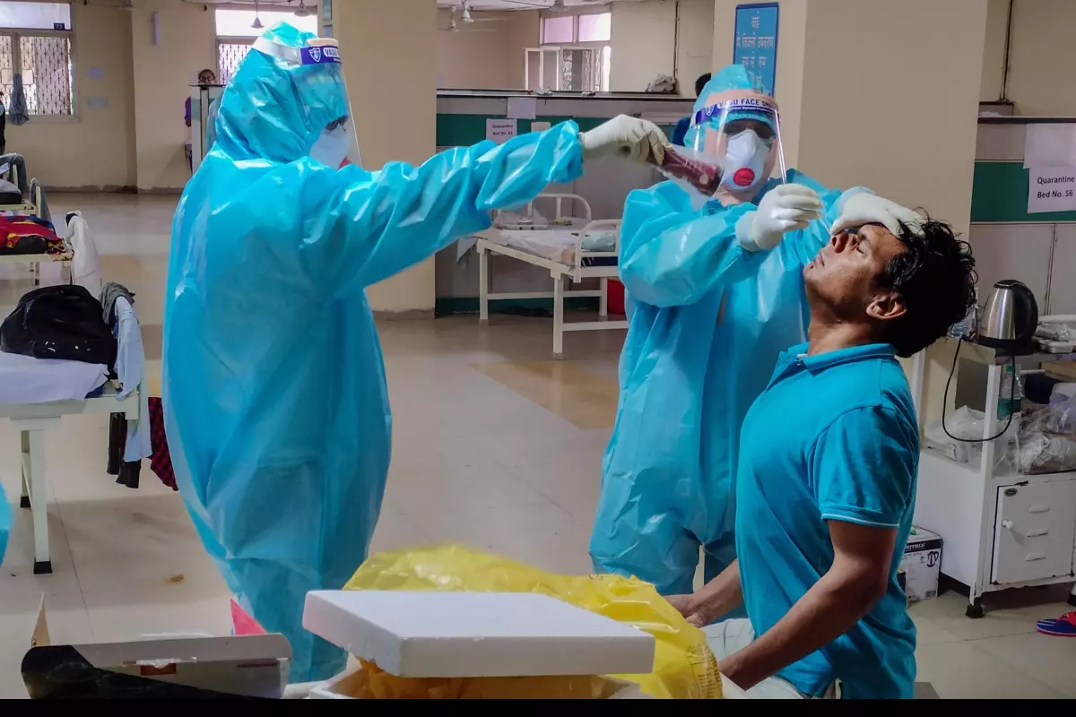 കോവിഡ് രണ്ടാം തരംഗം അതിതീവ്രം; മഹാരാഷ്ട്രയിലും ഡല്‍ഹിയിലും സങ്കീര്‍ണം