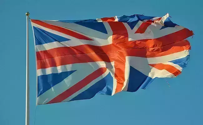 ഇന്ത്യയില്‍ നിന്നുള്ളവര്‍ക്ക് വിലക്കേര്‍പ്പെടുത്തി ബ്രിട്ടണ്‍