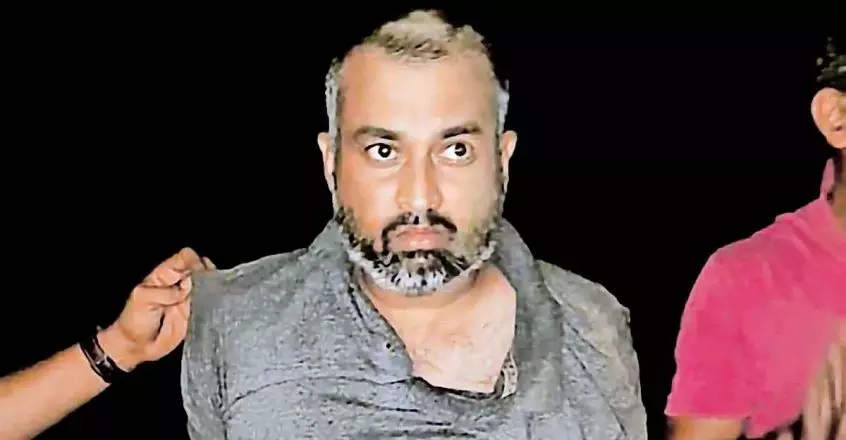 സനു മോഹനനെ കൊച്ചിയിലെത്തിച്ചു; കൊച്ചി സിറ്റി പൊലീസ് കമ്മീഷണർ ഇന്ന് മാധ്യമങ്ങളെ കാണും സനു മോഹനനെ കൊച്ചിയിലെത്തിച്ചു; കൊച്ചി സിറ്റി പൊലീസ് കമ്മീഷണർ ഇന്ന് മാധ്യമങ്ങളെ കാണും