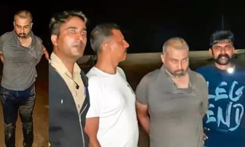 മകളെ പുഴയിലേക്ക് തള്ളിയിട്ടത് താന്: വൈഗയുടെ ദുരൂഹമരണത്തില് കുറ്റസമ്മതം നടത്തി സനുമോഹന് മകളെ പുഴയിലേക്ക് തള്ളിയിട്ടത് താന്: വൈഗയുടെ ദുരൂഹമരണത്തില് കുറ്റസമ്മതം നടത്തി സനുമോഹന്