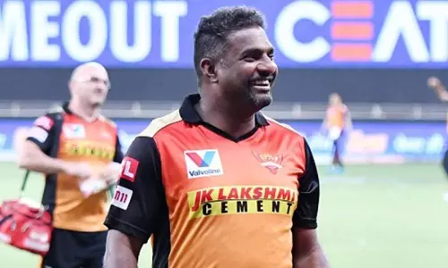 ഹൃദയാഘാതത്തെതുടര്‍ന്ന് ആശുപത്രിയില്‍ പ്രവേശിപ്പിച്ച മുത്തയ്യ മുരളീധരന്‍റെ ആരോഗ്യനില തൃപ്തികരം