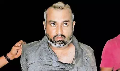 കൈ ഞരമ്പ് മുറിച്ചു, ട്രെയിനിന് മുന്നിലും കടലിലും ചാടി: ആത്മഹത്യക്ക് പലതവണ ശ്രമിച്ചെന്ന് സനുമോഹന്‍