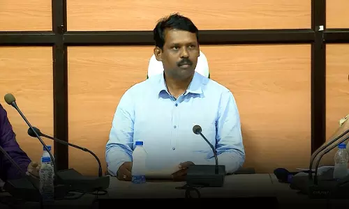 കാസർഗോഡ് ജില്ലയിലെ കോവിഡ് നിയന്ത്രണങ്ങളിൽ വിശദീകരണവുമായി കളക്ടർ രംഗത്ത്