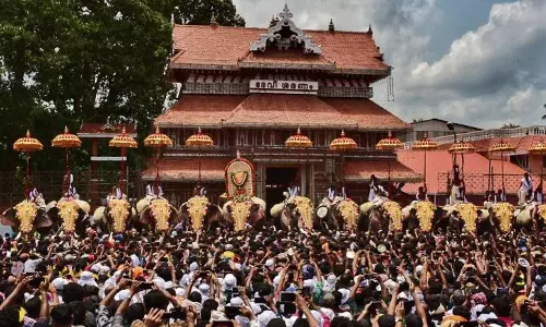 തൃശൂര് പൂരത്തിന് പൊതുജനങ്ങള്ക്ക് പ്രവേശനമില്ല തൃശൂര് പൂരത്തിന് പൊതുജനങ്ങള്ക്ക് പ്രവേശനമില്ല