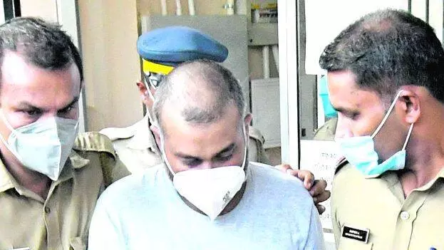 വൈഗയുടെ മരണം: ഫ്ലാറ്റില് നിന്ന് കണ്ടെത്തിയ രക്തക്കറ ആരുടേത്? വൈഗയുടെ മരണം: ഫ്ലാറ്റില് നിന്ന് കണ്ടെത്തിയ രക്തക്കറ ആരുടേത്?