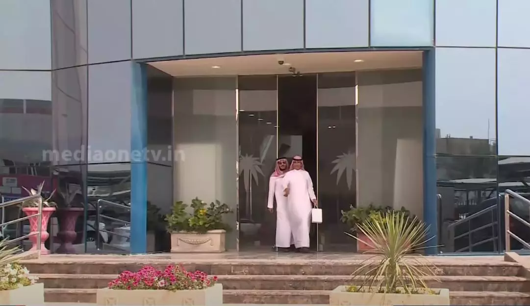 സ്വദേശിവൽക്കരണം പ്രോത്സാഹിപ്പിക്കാന് വേതന സഹായ പദ്ധതിയുമായി സൗദി സ്വദേശിവൽക്കരണം പ്രോത്സാഹിപ്പിക്കാന് വേതന സഹായ പദ്ധതിയുമായി സൗദി