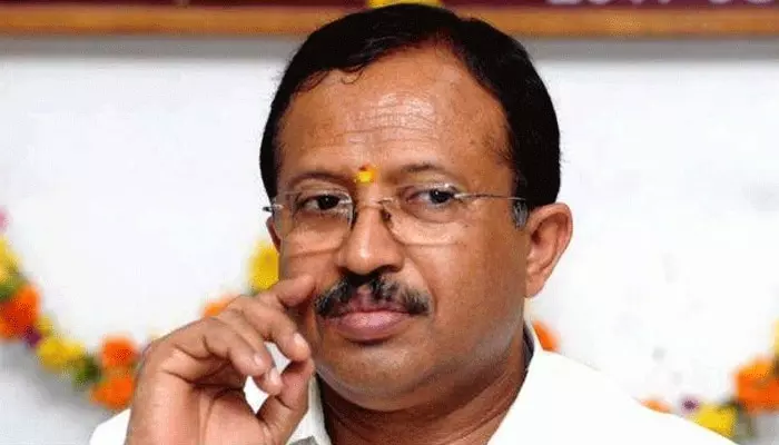 ഞാന് ആകാശത്തു നിന്ന് പൊട്ടിവീണതല്ല, തലശേരിയില് നിന്നാണ് എബിവിപി പ്രവര്ത്തകനായത്: പി.ജയരാജന് മറുപടിയുമായി വി. മുരളീധരന് ഞാന് ആകാശത്തു നിന്ന് പൊട്ടിവീണതല്ല, തലശേരിയില് നിന്നാണ് എബിവിപി പ്രവര്ത്തകനായത്: പി.ജയരാജന് മറുപടിയുമായി വി. മുരളീധരന്