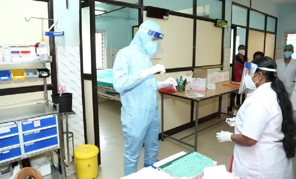 ടെസ്റ്റ് പോസിറ്റിവിറ്റി നിരക്ക് ഉയർന്ന പഞ്ചായത്തുകളിലെ എല്ലാ വീടുകളിലും കോവിഡ് പരിശോധന ടെസ്റ്റ് പോസിറ്റിവിറ്റി നിരക്ക് ഉയർന്ന പഞ്ചായത്തുകളിലെ എല്ലാ വീടുകളിലും കോവിഡ് പരിശോധന