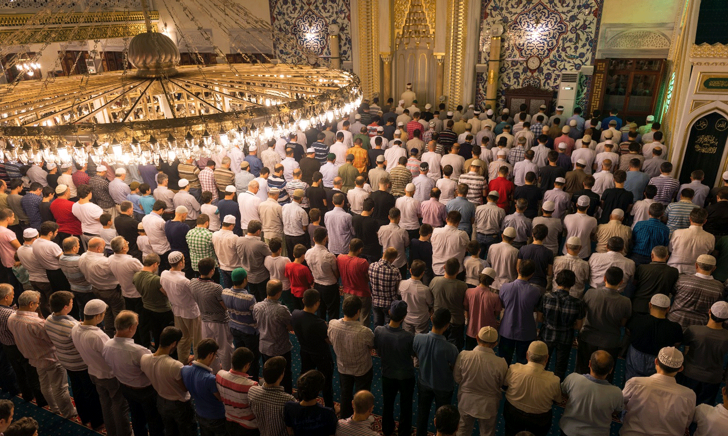റമദാൻ: രാത്രി കർഫ്യൂ പുനഃക്രമീകരിക്കണമെന്ന് മുസ്ലിം സംഘടനകൾ റമദാൻ: രാത്രി കർഫ്യൂ പുനഃക്രമീകരിക്കണമെന്ന് മുസ്ലിം സംഘടനകൾ