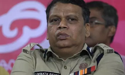 കര്‍ഫ്യൂ പാസ് ഏര്‍പ്പെടുത്തുമോ, അടച്ചിടലിലേക്ക് സംസ്ഥാനം പോകുമോ: