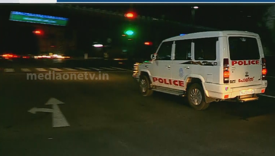 കോവിഡ് വ്യാപനം രൂക്ഷം; കോഴിക്കോട് ജില്ലയില്‍ നിയന്ത്രണങ്ങള്‍ കടുപ്പിച്ചു