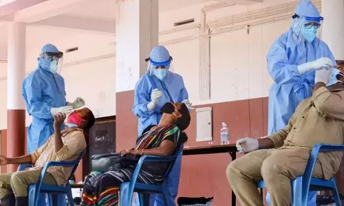 കേരളത്തില് കോവിഡ് രണ്ടാം ഘട്ട കൂട്ടപരിശോധന ഇന്ന് മുതൽ കേരളത്തില് കോവിഡ് രണ്ടാം ഘട്ട കൂട്ടപരിശോധന ഇന്ന് മുതൽ