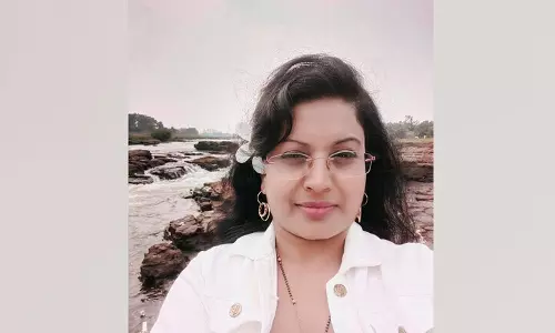 ഇനി ഒരിക്കലും നമ്മള് കണ്ടുമുട്ടിയില്ലെന്ന് വരാം; ഫേസ്ബുക്കില് വിട പറഞ്ഞതിന് പിന്നാലെ ഡോക്ടര് കോവിഡ് ബാധിച്ച് മരിച്ചു ഇനി ഒരിക്കലും നമ്മള് കണ്ടുമുട്ടിയില്ലെന്ന് വരാം; ഫേസ്ബുക്കില് വിട പറഞ്ഞതിന് പിന്നാലെ ഡോക്ടര് കോവിഡ് ബാധിച്ച് മരിച്ചു