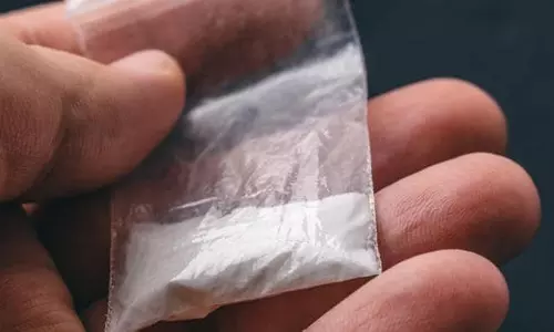 വീണ്ടും വന്‍ ലഹരിമരുന്ന് വേട്ട; 1000 കോടിയുടെ കൊക്കെയ്ന്‍ പിടികൂടി