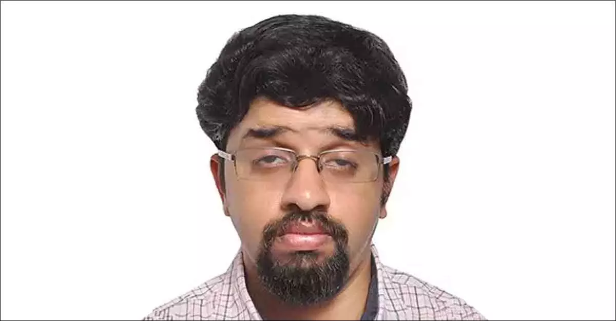 സീതാറാം യെച്ചൂരിയുടെ മകന് ആശിഷ് യെച്ചൂരി കോവിഡ് ബാധിച്ച് മരിച്ചു സീതാറാം യെച്ചൂരിയുടെ മകന് ആശിഷ് യെച്ചൂരി കോവിഡ് ബാധിച്ച് മരിച്ചു