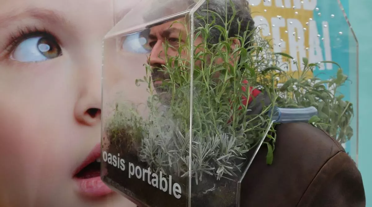 മാസ്കിന് മാസ്കുമായി, ഓക്സിജന് ഓക്സിജനുമായി: കോവിഡില് നിന്ന് രക്ഷ തേടി അലന്റെ വേറിട്ട ആശയം മാസ്കിന് മാസ്കുമായി, ഓക്സിജന് ഓക്സിജനുമായി: കോവിഡില് നിന്ന് രക്ഷ തേടി അലന്റെ വേറിട്ട ആശയം