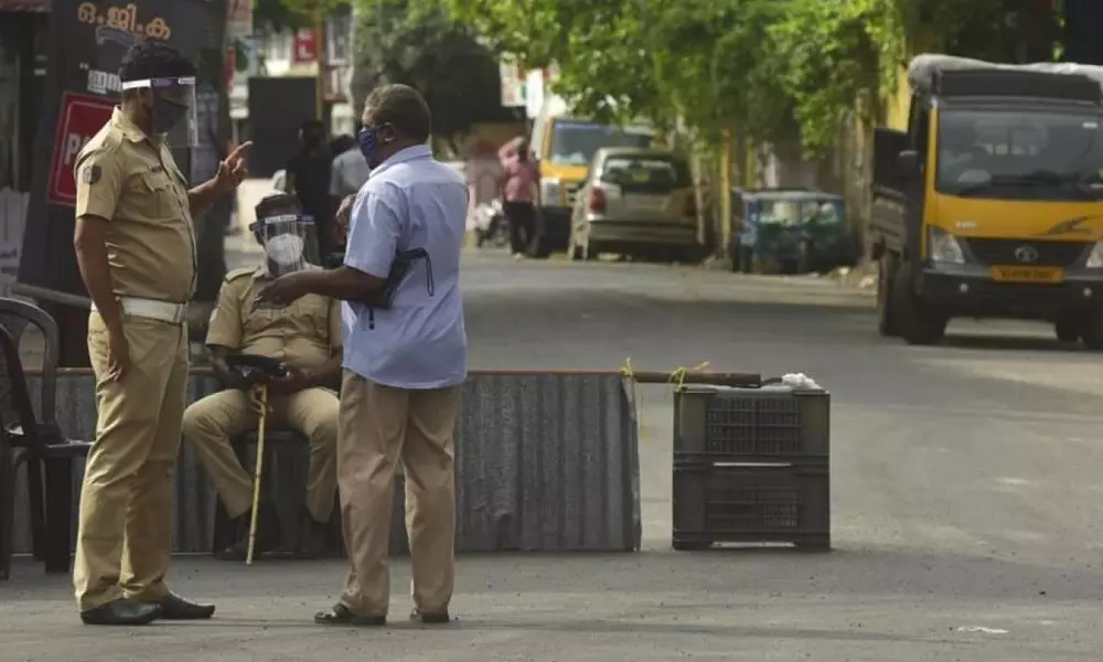 കോവിഡ് വ്യാപനം : കോട്ടയം ജില്ലയിൽ കടുത്ത നിയന്ത്രണങ്ങൾ കോവിഡ് വ്യാപനം : കോട്ടയം ജില്ലയിൽ കടുത്ത നിയന്ത്രണങ്ങൾ