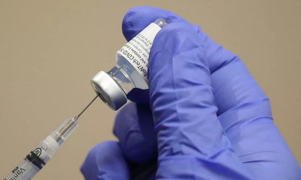 കോവിഡ് അടിയന്തര ഉപയോഗത്തിന് വിരാഫിന് അനുമതി; ഏഴുദിവസത്തിനകം രോഗം ഭേദമാകുമെന്ന് കമ്പനി കോവിഡ് അടിയന്തര ഉപയോഗത്തിന് വിരാഫിന് അനുമതി; ഏഴുദിവസത്തിനകം രോഗം ഭേദമാകുമെന്ന് കമ്പനി