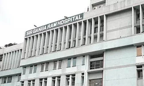 ഡൽഹിയിൽ ഓക്സിജൻ ക്ഷാമം രൂക്ഷം ഡൽഹിയിൽ ഓക്സിജൻ ക്ഷാമം രൂക്ഷം