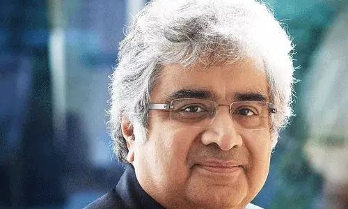 കോവിഡ് വ്യാപനം:  സുപ്രീം കോടതി കേസിൽ നിന്ന് ഹരീഷ് സാൽവെ പിന്മാറി