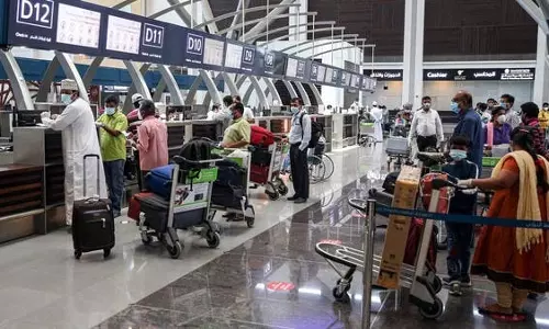 ഇന്ത്യയുള്‍പ്പെടെ മൂന്നു രാജ്യങ്ങളില്‍ നിന്ന് ഒമാനിലേക്കുള്ള യാത്രാവിലക്ക് ഇന്നുമുതല്‍