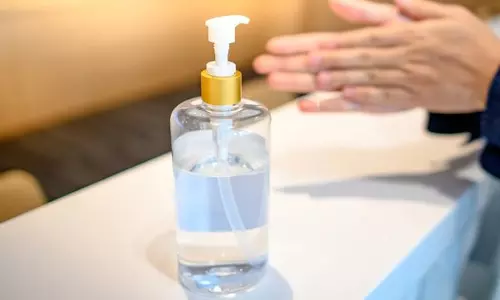 പത്തുമാസം കൊണ്ട് സമ്പാദ്യം പത്തുകോടി രൂപ, ജോലി വ്യാജ സാനിറ്റൈസര്‍ നിര്‍മ്മാണം: യുവാവ് പിടിയില്‍