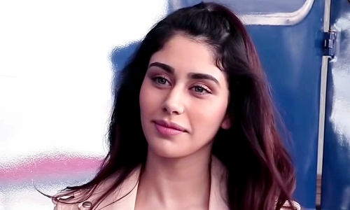 ഗുഡ് ബൈ; സാമൂഹിക മാധ്യമങ്ങളോട് വിട പറഞ്ഞ് നടി വരീന ഹുസൈൻ