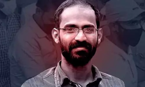 ചങ്ങല കൊണ്ട് കെട്ടിയിട്ടിരിക്കുകയാണ്, മൂത്രമൊഴിക്കുന്നത് കുപ്പിയിൽ; സിദ്ദീഖ് കാപ്പന് ചികിത്സ ലഭിക്കുന്നില്ലെന്ന് കുടുംബം