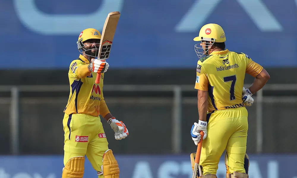 സര്‍ ജഡേജ, വാട്ട് എ ഹിറ്റ്; അവസാന ഓവറിൽ അടിച്ചുകൂട്ടിയത് 36 റൺസ്!