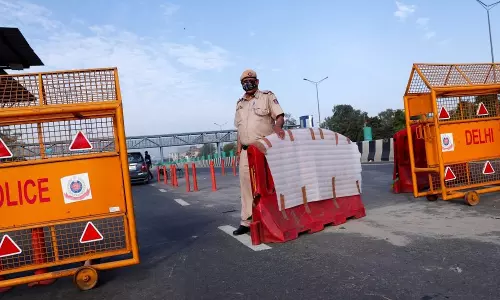 രോഗവ്യാപനം അതിരൂക്ഷം; ഡല്‍ഹിയില്‍ ലോക്ക്ഡൗണ്‍ ഒരാഴ്ച കൂടി നീട്ടി 