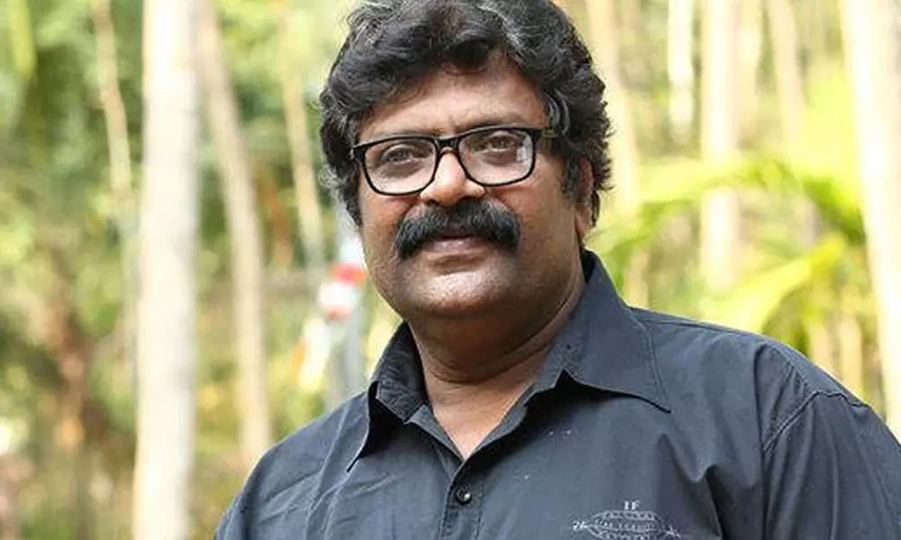 ഞാൻ മോദിക്കൊപ്പം, കാരണം മോദി ജനങ്ങൾക്കൊപ്പം: അലി അക്ബർ ഞാൻ മോദിക്കൊപ്പം, കാരണം മോദി ജനങ്ങൾക്കൊപ്പം: അലി അക്ബർ