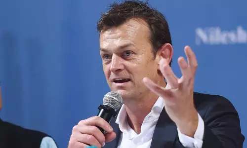 കോവിഡ് സംഖ്യ ഭീതിപ്പെടുത്തുന്നു: ഐ.പി.എല്‍ തുടരുന്നത് ശരിയാണോ? വിമര്‍ശവുമായി ഗില്‍ക്രിസ്റ്റ്