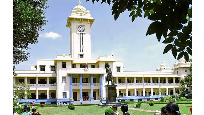 കേരള സർവകലാശാല പ്രൊഫസർമാരുടെ ഗവേഷണ പ്രസിദ്ധീകരണങ്ങളിൽ ഡാറ്റ തട്ടിപ്പെന്ന് പരാതി