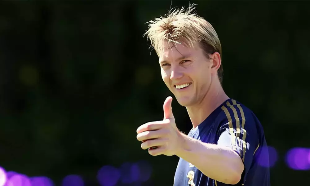 ഇന്ത്യ എന്റെ രണ്ടാം വീട്, സഹായിക്കേണ്ടത് കടമ; മഹാമാരിയിൽ 40 ലക്ഷം രൂപ നൽകി ബ്രറ്റ് ലീ ഇന്ത്യ എന്റെ രണ്ടാം വീട്, സഹായിക്കേണ്ടത് കടമ; മഹാമാരിയിൽ 40 ലക്ഷം രൂപ നൽകി ബ്രറ്റ് ലീ