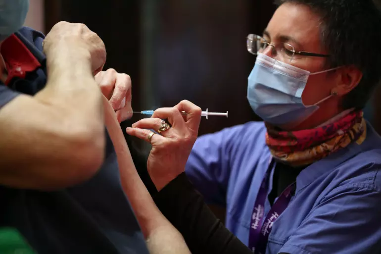 ഒരു ഡോസ് വാക്‌സിന്‍ വീടുകളിലെ കോവിഡ് വ്യാപനം 50 ശതമാനം കുറച്ചതായി പഠന റിപ്പോര്‍ട്ട്