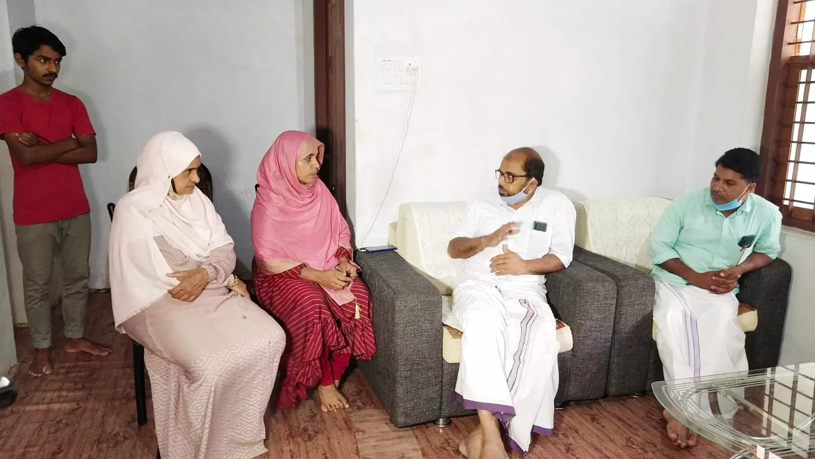 സിദ്ധീഖ് കാപ്പനെ നിരുപാധികം വിട്ടയക്കും വരെ സമ്മർദ്ദങ്ങൾ തുടരണമെന്ന് വെല്ഫെയര് പാര്ട്ടി സിദ്ധീഖ് കാപ്പനെ നിരുപാധികം വിട്ടയക്കും വരെ സമ്മർദ്ദങ്ങൾ തുടരണമെന്ന് വെല്ഫെയര് പാര്ട്ടി