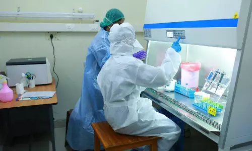 ടെസ്റ്റ് ചെയ്യുന്ന നൂറില്‍ 25 പേര്‍ക്കും കോവിഡ്; ടെസ്റ്റ് പോസിറ്റിവിറ്റി നിരക്ക് 25 കടന്ന് കേരളം