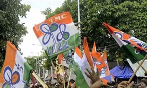 കേന്ദ്രത്തിന്‍റെ കൈകളില്‍ കോവിഡ് രോഗികളുടെ രക്തം പുരണ്ടിട്ടുണ്ടെന്ന് തൃണമൂല്‍