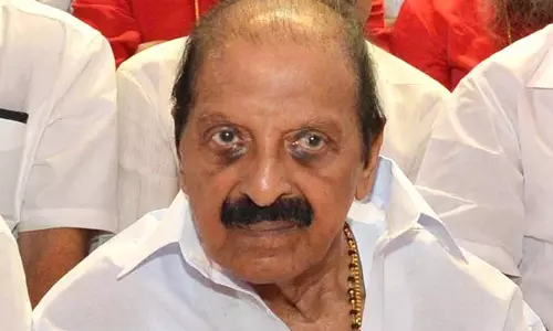 ആർ ബാലകൃഷ്ണപിള്ളയെ ആശുപത്രിയിൽ പ്രവേശിപ്പിച്ചു ആർ ബാലകൃഷ്ണപിള്ളയെ ആശുപത്രിയിൽ പ്രവേശിപ്പിച്ചു