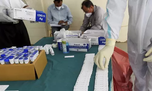 രാജ്യത്ത് കുതിച്ചുയർന്ന് കോവിഡ്: 3.75 ലക്ഷം കടന്ന് പ്രതിദിന കേസുകൾ