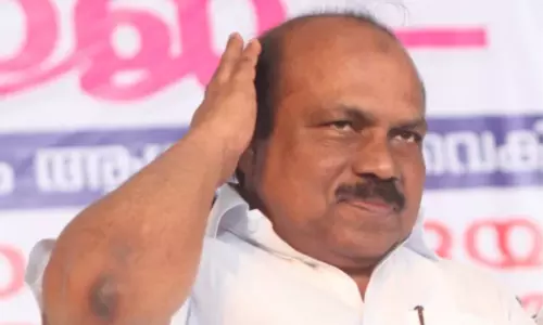 പാലാരിവട്ടം അഴിമതി ജാമ്യവ്യവസ്ഥയിൽ ഇളവ് തേടി ഇബ്രാഹിം കുഞ്ഞ് സമർപ്പിച്ച ഹരജി തള്ളി പാലാരിവട്ടം അഴിമതി ജാമ്യവ്യവസ്ഥയിൽ ഇളവ് തേടി ഇബ്രാഹിം കുഞ്ഞ് സമർപ്പിച്ച ഹരജി തള്ളി