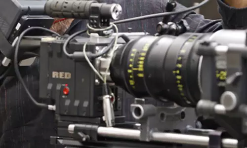 സിനിമ, സീരിയല്‍ ചിത്രീകരണം നിര്‍ത്തിവയ്ക്കാന്‍ നിര്‍ദേശം