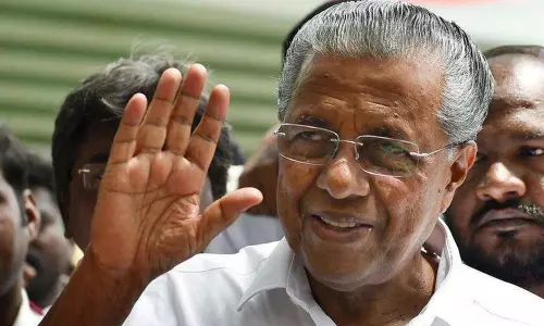 കേരളത്തിൽ എൽഡിഎഫിന് തുടർഭരണം പ്രവചിച്ച് വിവിധ എക്സിറ്റ് പോൾ സർവേകൾ കേരളത്തിൽ എൽഡിഎഫിന് തുടർഭരണം പ്രവചിച്ച് വിവിധ എക്സിറ്റ് പോൾ സർവേകൾ